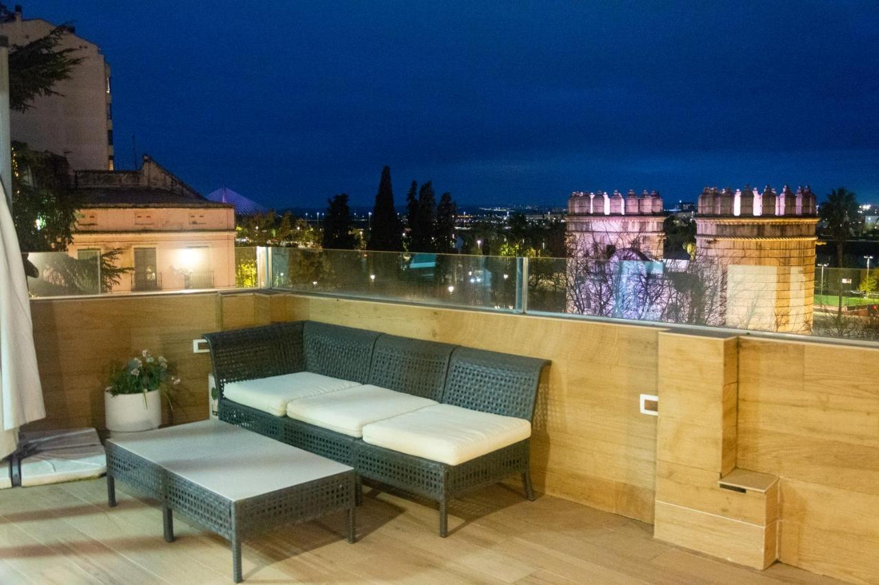 Alojamientos Puerta Palma Con Vistas Y Parking Badajós Exterior foto
